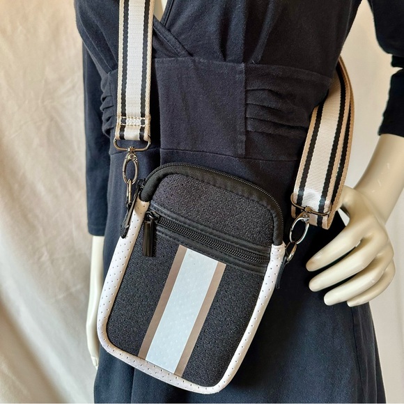 Haute Shore Casey Bravo Cellphone case - Picture 3 of 4